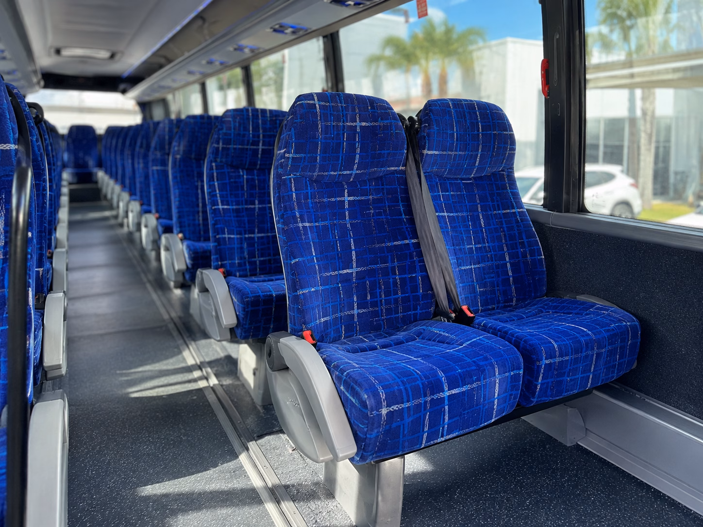 how the type of bus changes the price in glendale california